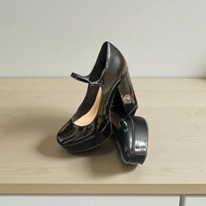 BCBG Black Patent Leather Platform Mary Jane Shoes Grunge Goth NEW